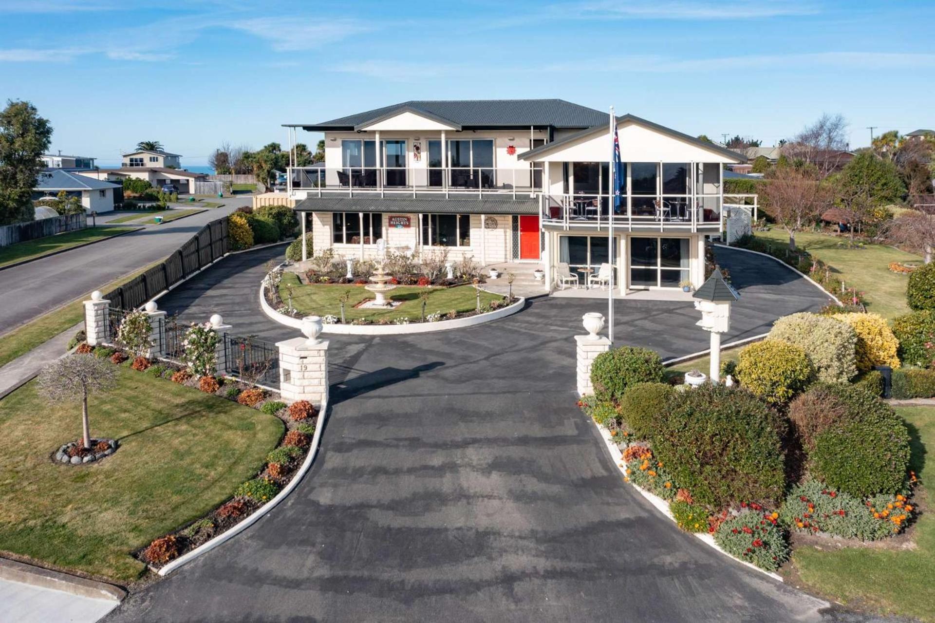Austin Heights - Kaikoura Bed and Breakfast Buitenkant foto