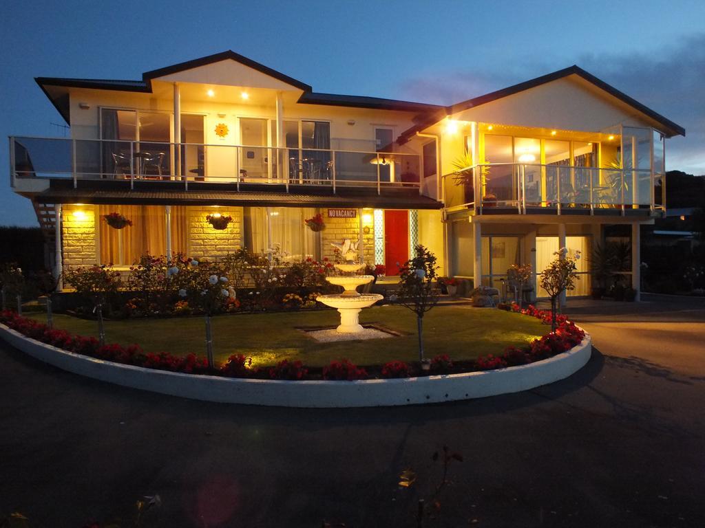 Austin Heights - Kaikoura Bed and Breakfast Buitenkant foto